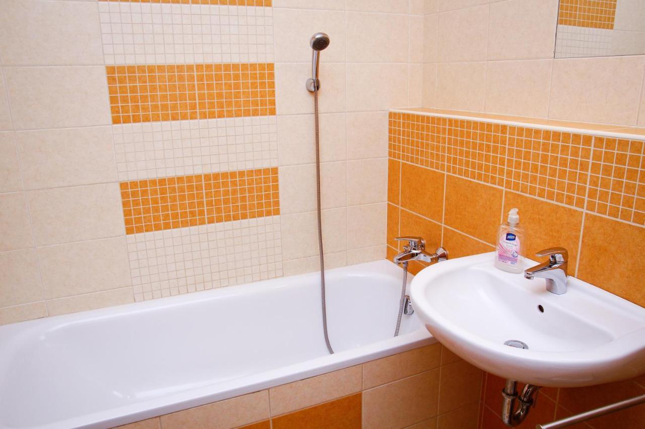 Club 218 Wellness Luxus Apartman Шиофок Экстерьер фото