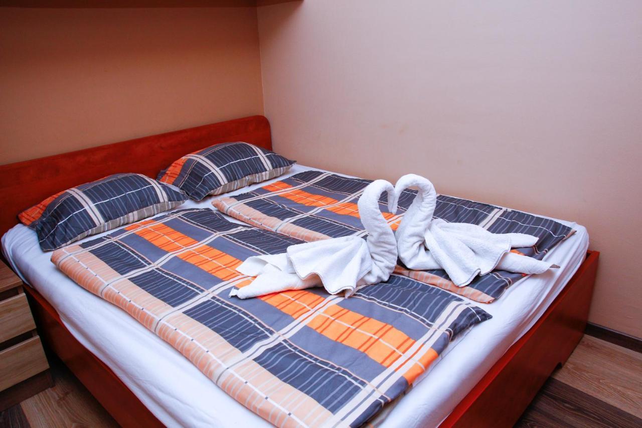 Club 218 Wellness Luxus Apartman Шиофок Экстерьер фото